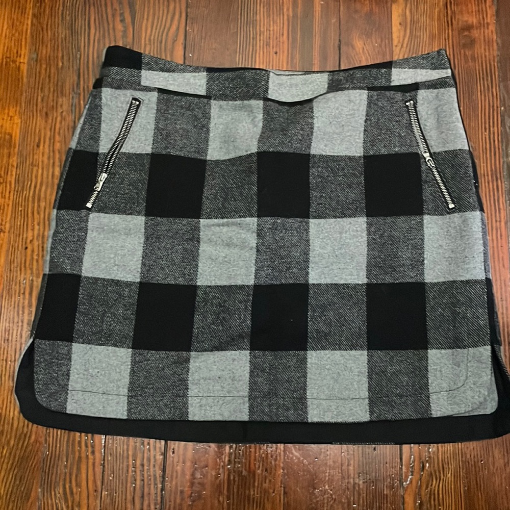 Black and gray plaid mini skirt